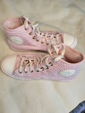 Converse Chuck Taylor All Star Pink Crochet Knit High Tops Women’s 9.5